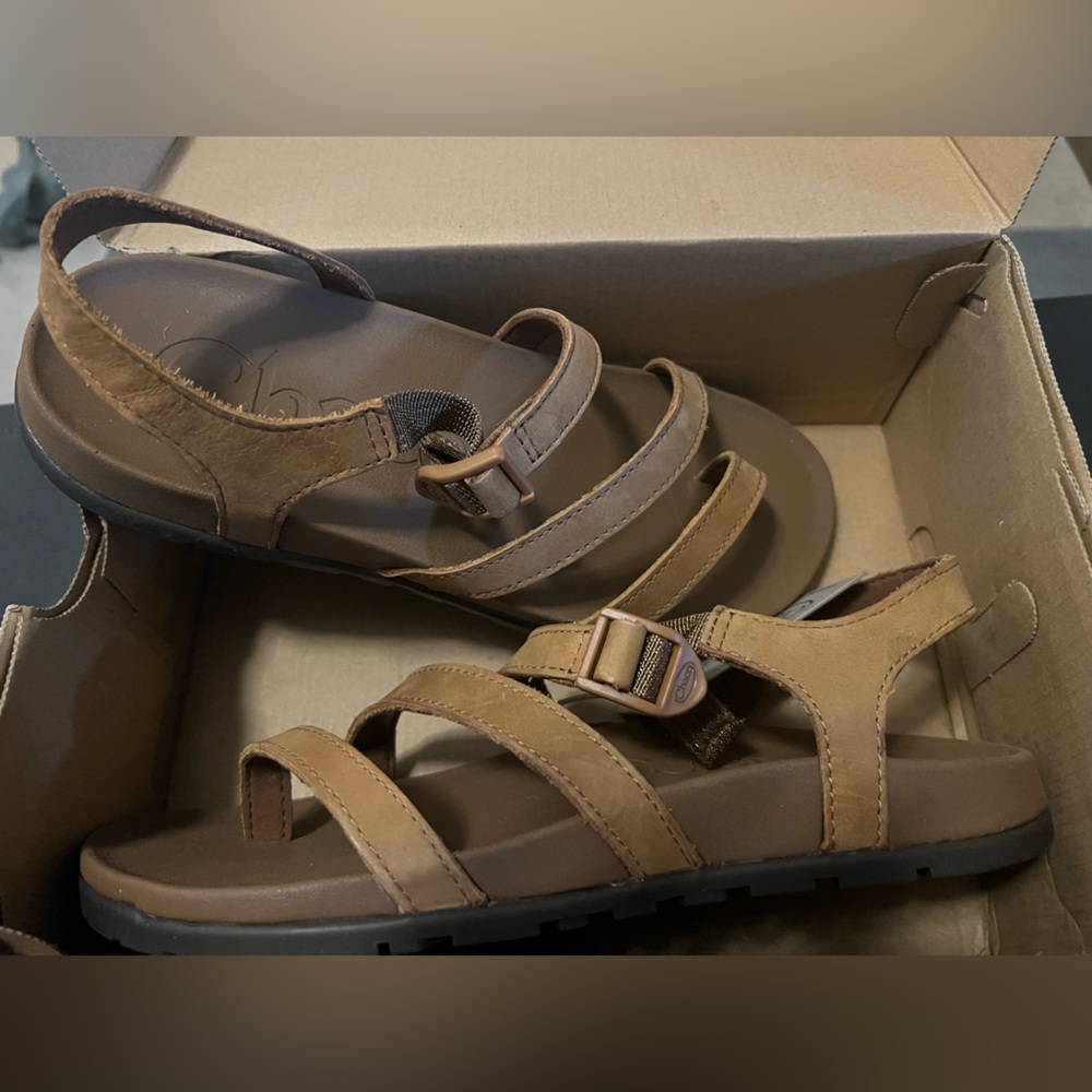 BNIB Chaco Women's Lowdown Strappy Sandal in Bone Brown, Size 8